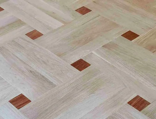 Instalación de parquet de roble en gran formato con contraste – O’Donnell