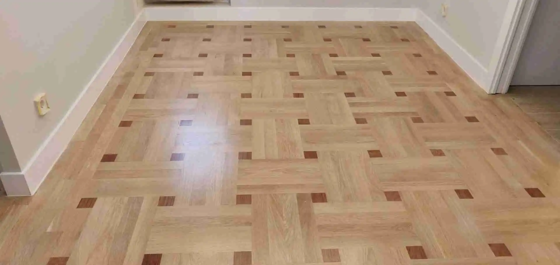 Parquet taco rojo roble Parquet roble taco rojo