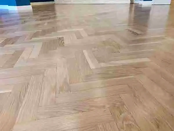 Parquet roble pegado espiga parksinta