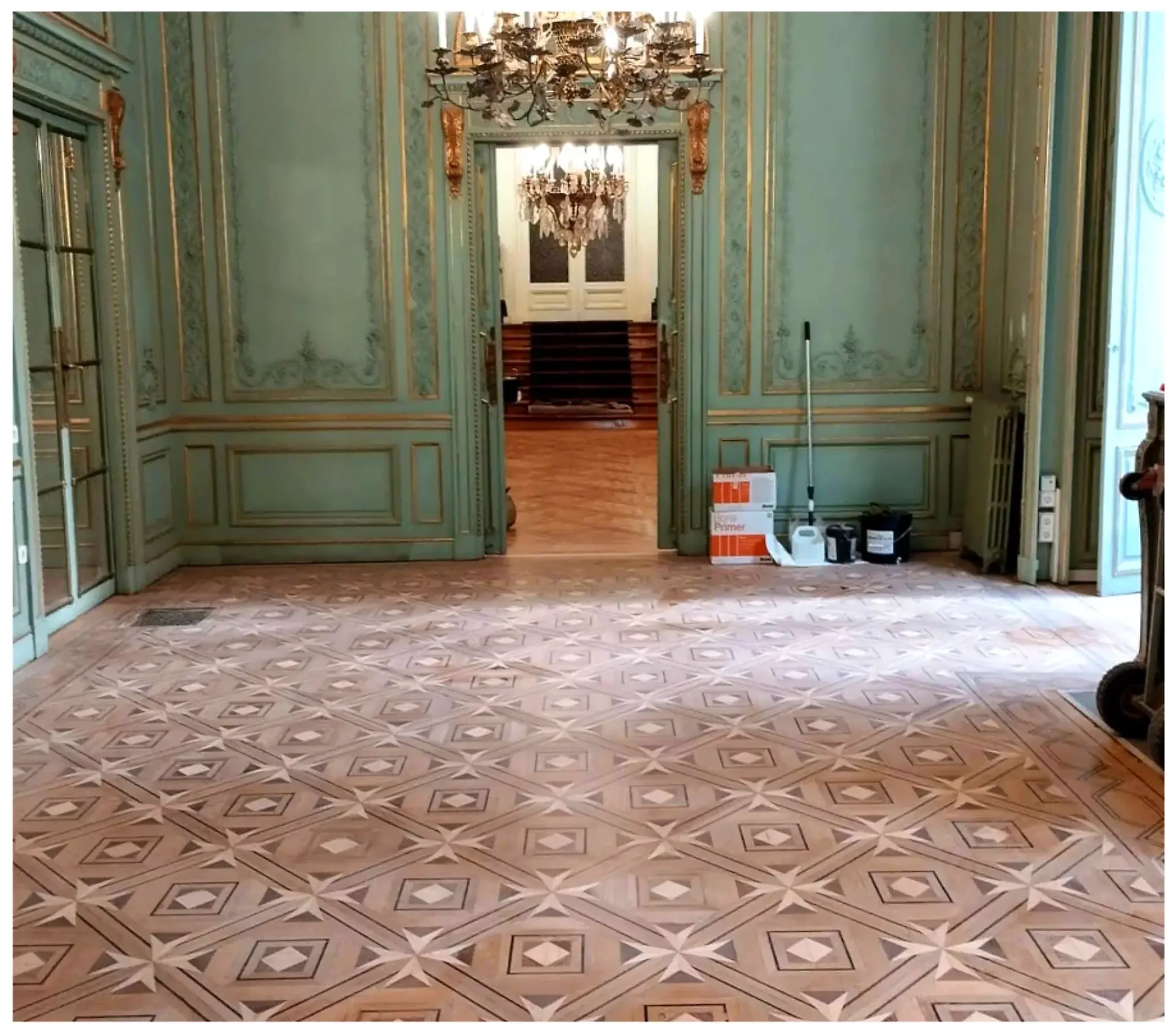 Antes: Salón – Restauración Completa
