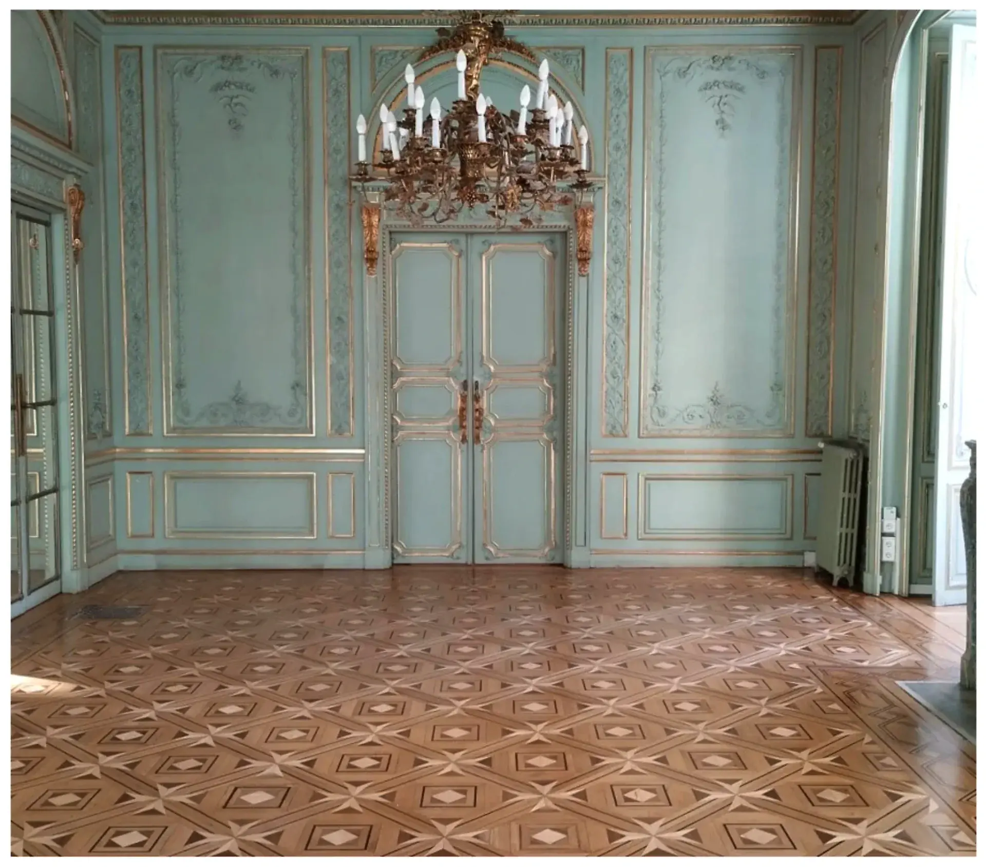 Después: Salón – Restauración Completa