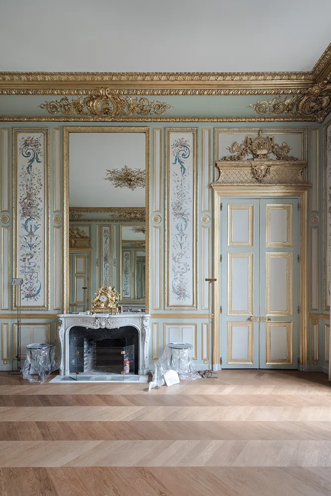 Salon Vert tras restauración del parquet y acabados interiores