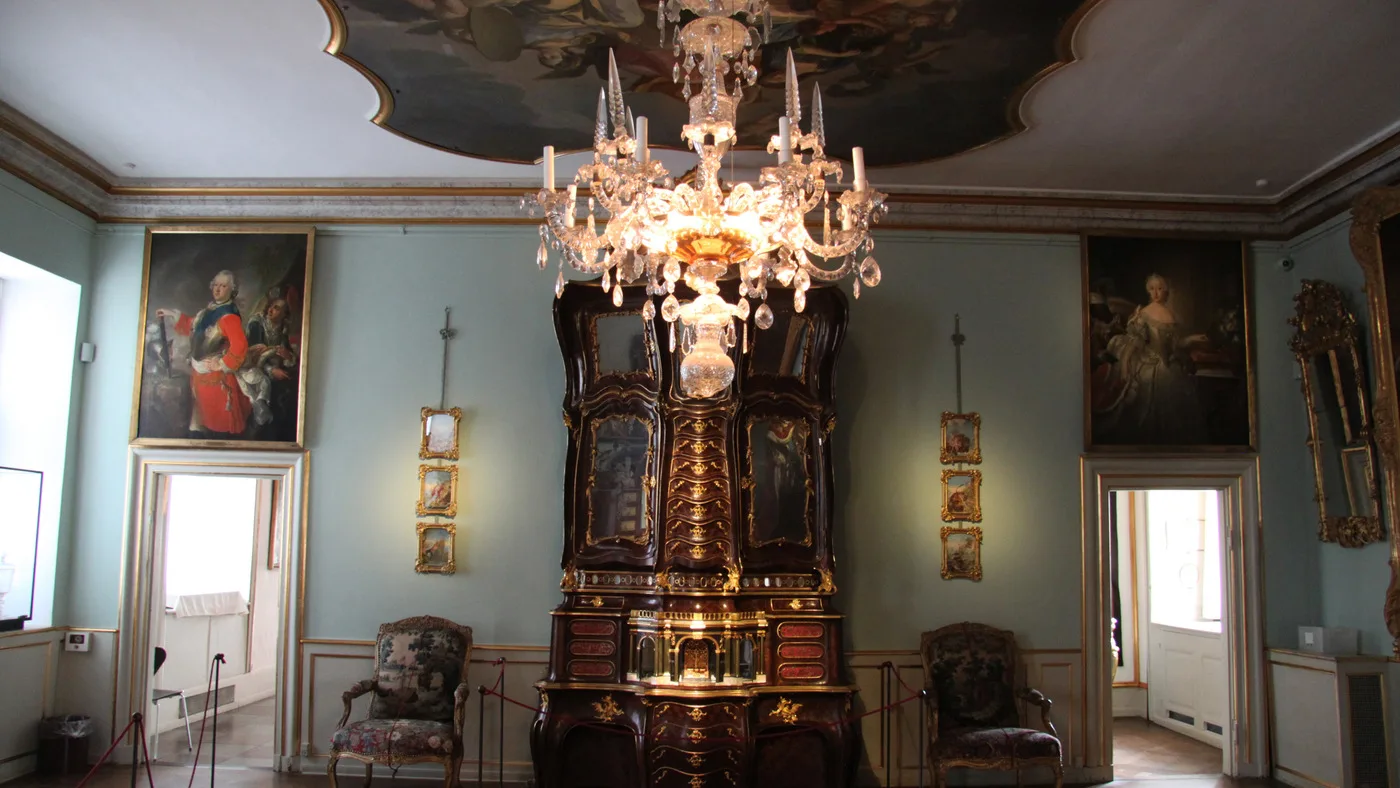 Sala The Rose de Rosenborg Castle con parqué trasladado desde Frederiksberg Palace