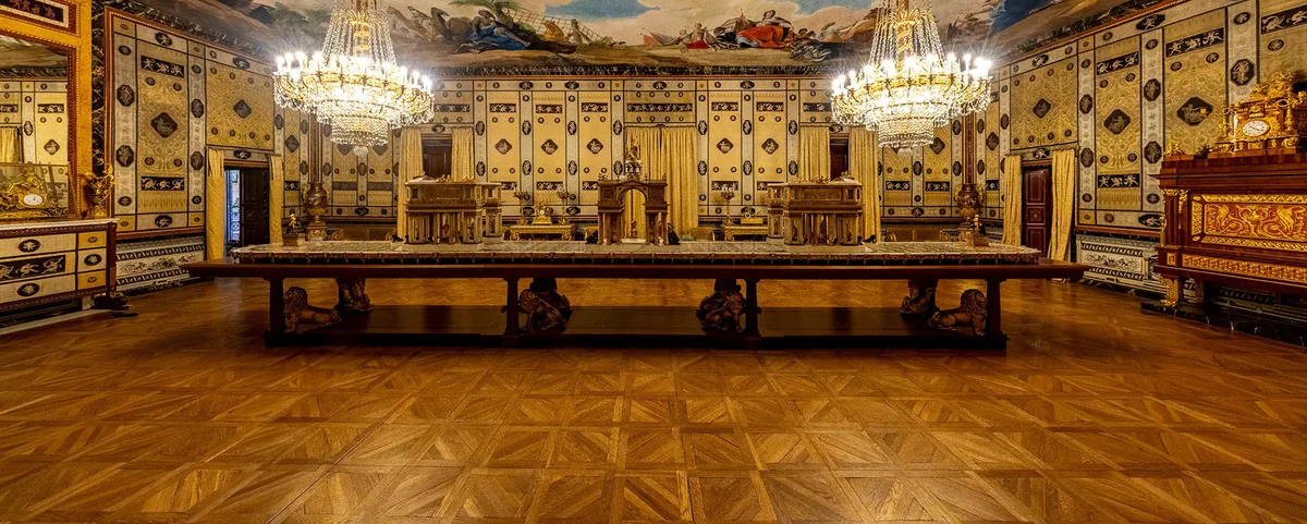 Salón de Baile de la Casa del Labrador con su entarimado