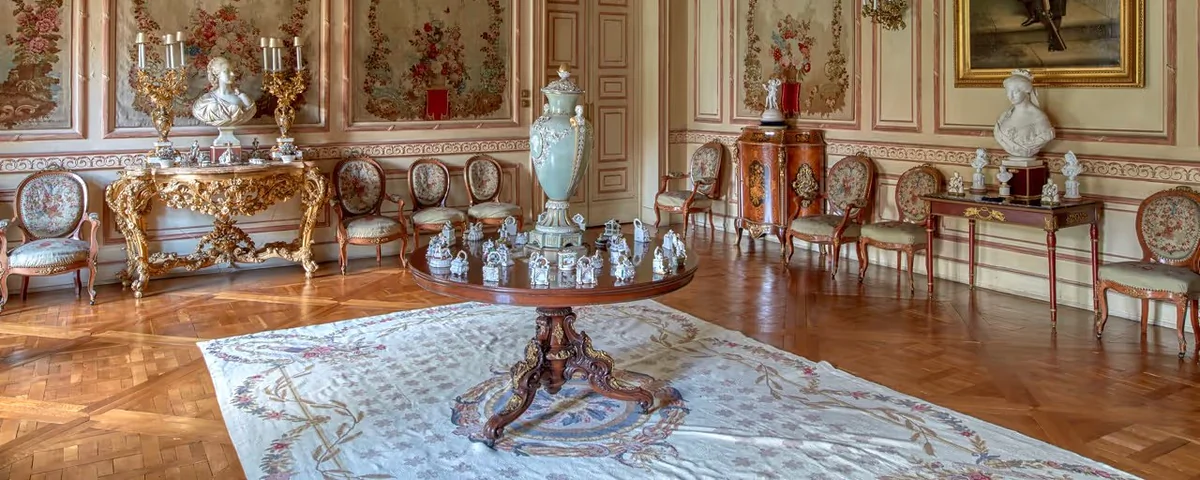 Salón del Palacio de Liria con suelo de madera