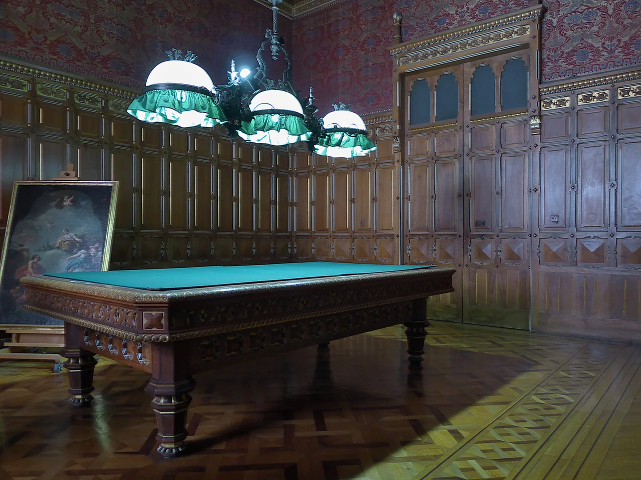 Sala de Billar del Palacio Real de Madrid con parqué ornamental